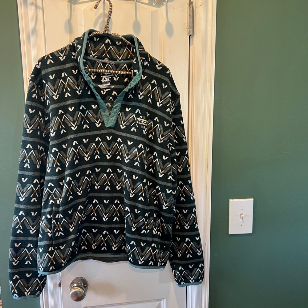 LL Bean pullover